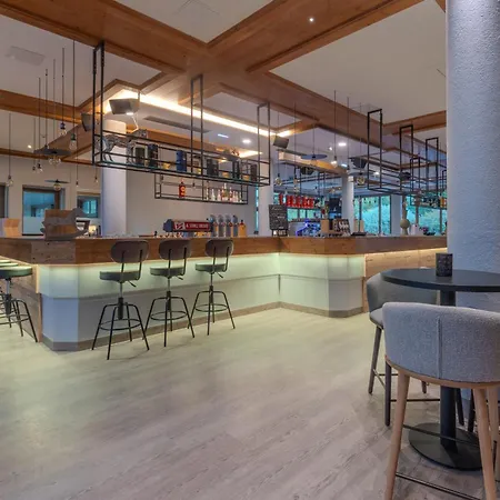 Hotel Aldiana Club Ampflwang 4*